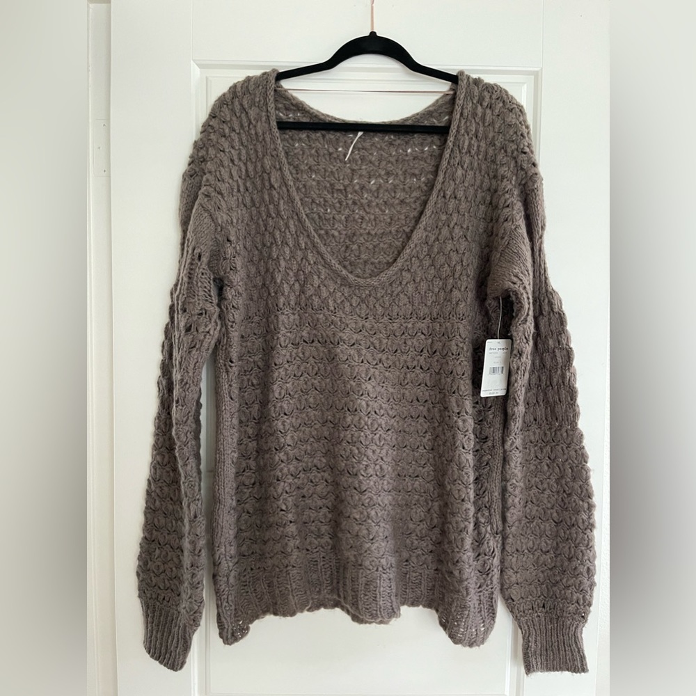 Free People Pullover Oversized Sweater in Cocoa